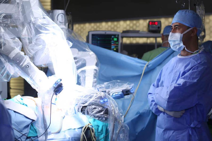 Best Robotic Joint Replacement Surgeon in Ahmednagar - Dr. Prashant Kale